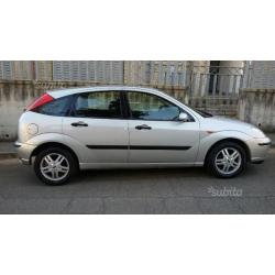 FORD Focus 1ª serie - 2001