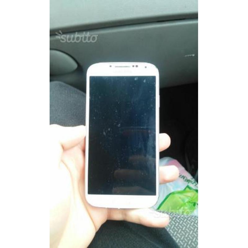 Samsung s4 (3 settimane di vita)