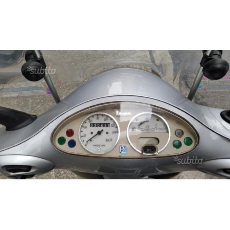 Piaggio Vespa et4 151cc del '04 30milakm