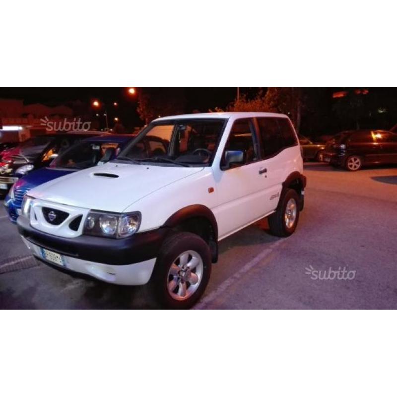 Nissan Terrano 2 Autocarro