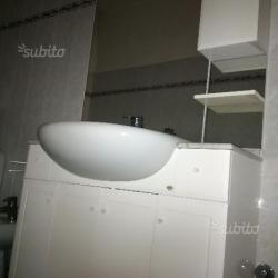 Mobile e lavabo da bagno