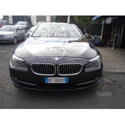 BMW Serie 520d tourig 184 CV 8M