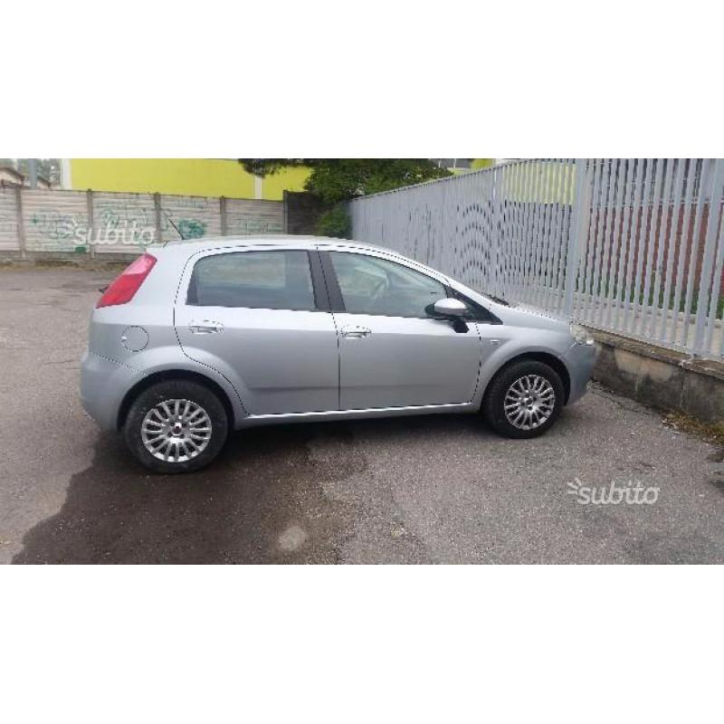 FIAT Grande Punto - 2010