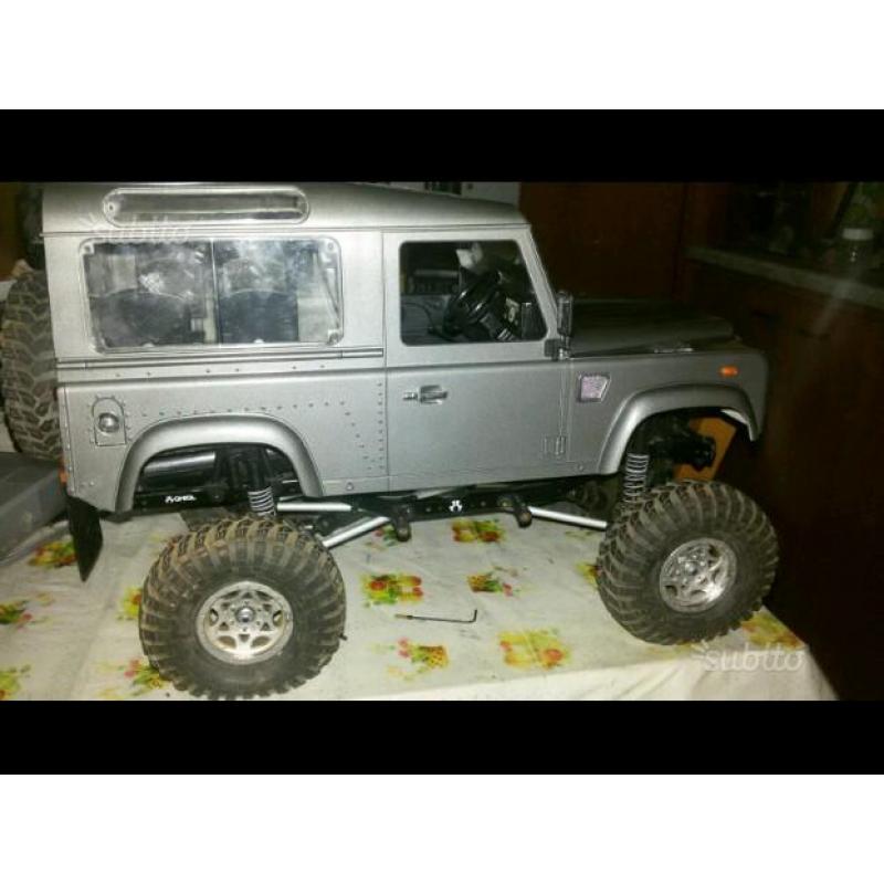 Defender d90 su base scx10