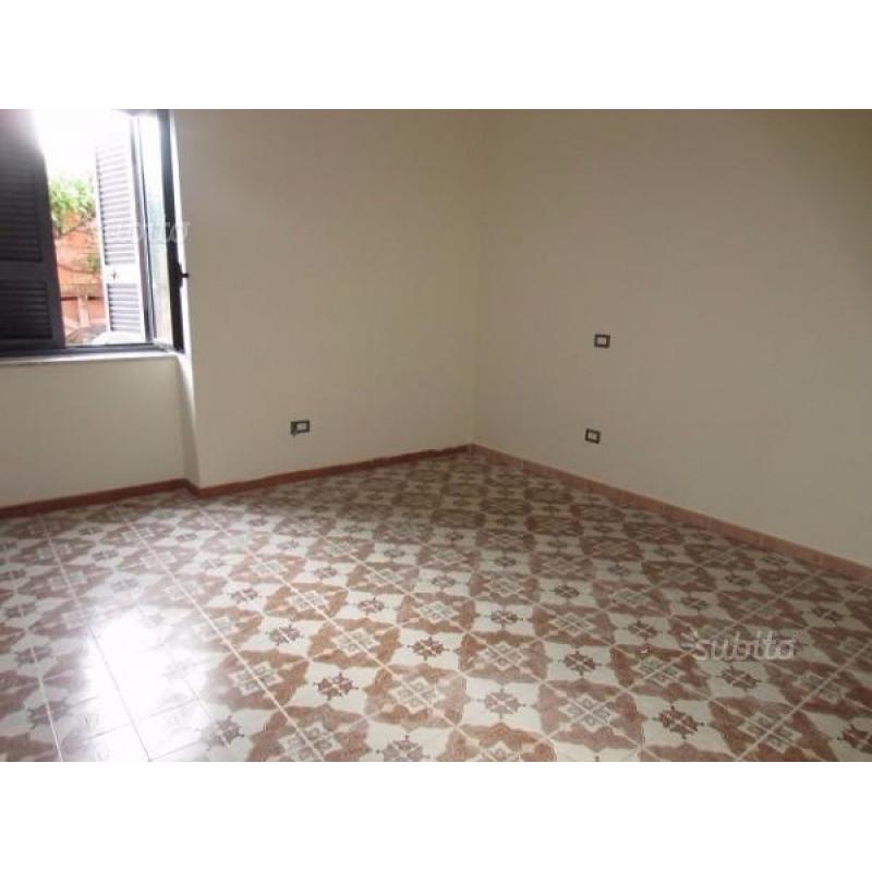 Bilocale con terrazzo