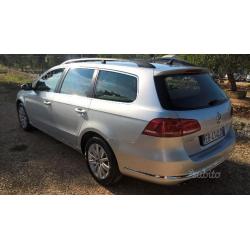 VOLKSWAGEN Passat 8ª serie 2012