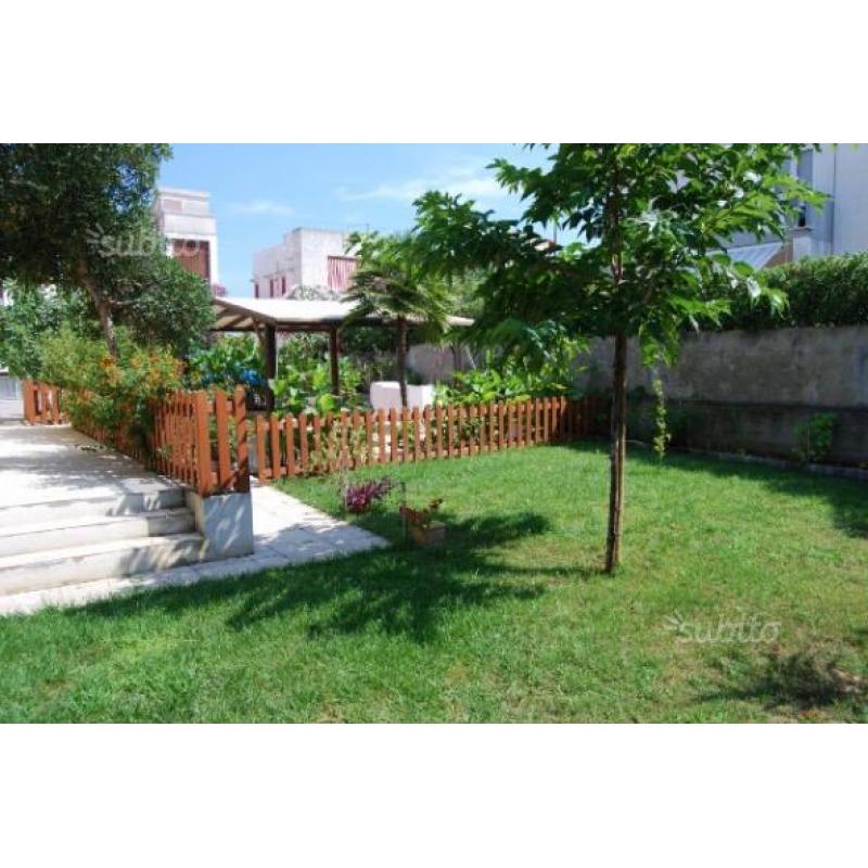 Villa indipendente Bifamiliare 50m mare