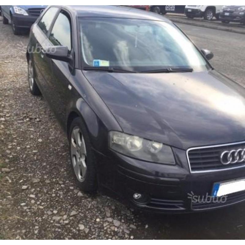 AUDI A3 2.0 TDI 140CV 3p AMBITION KM 145.000