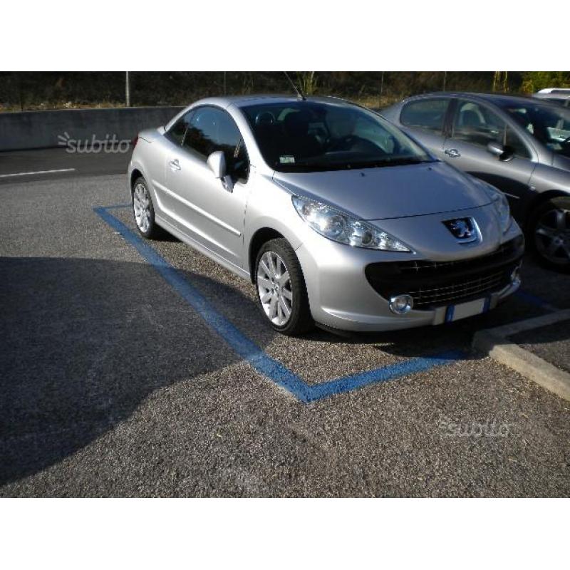 Peugeot 207 CC Decappotabile Allestimento Féli