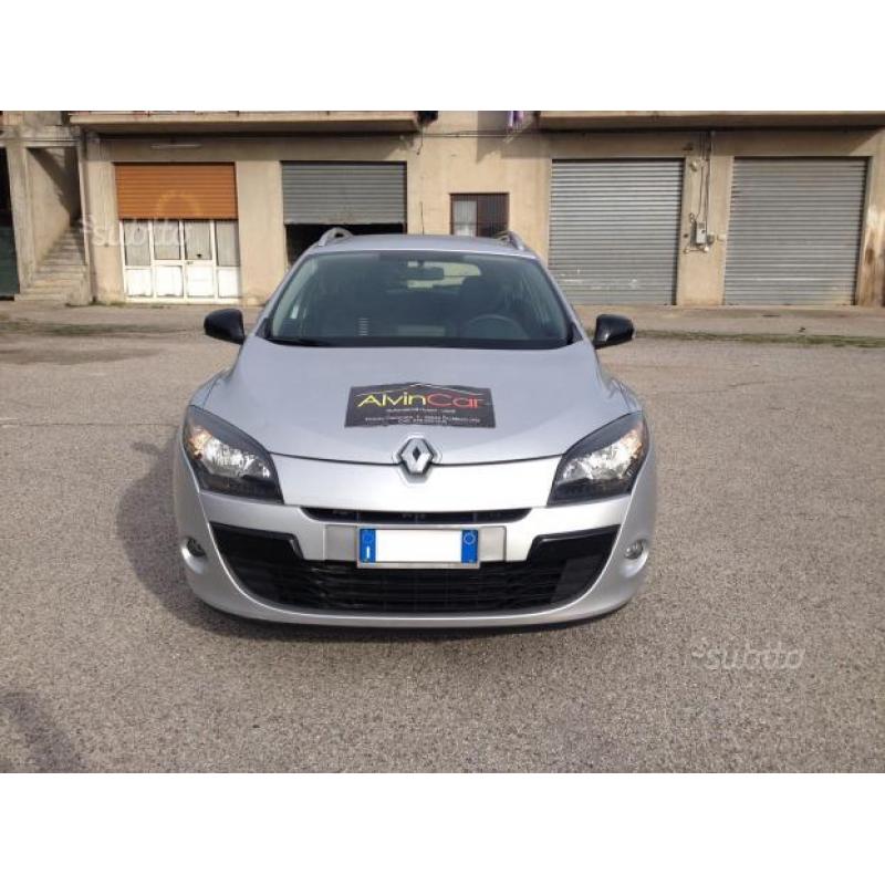 RENAULT Mégane 1.5 DCI SporTour - 2011