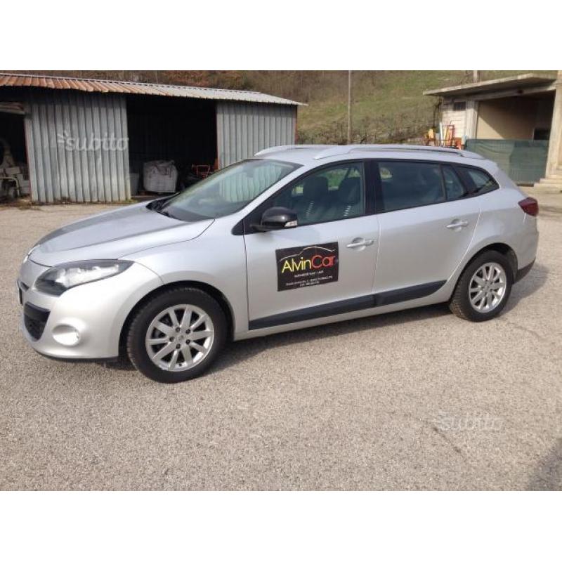 RENAULT Mégane 1.5 DCI SporTour - 2011