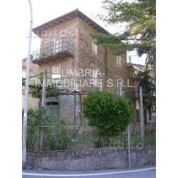 Rif. 213 casa affiancata a 10 km da Marsciano