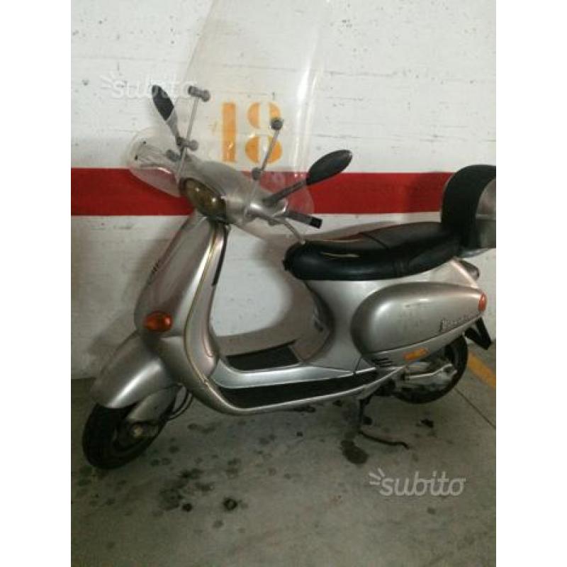 Vespa 125