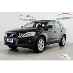 VOLVO XC 60 MOMENTUM D5 4WD AUT 205CV