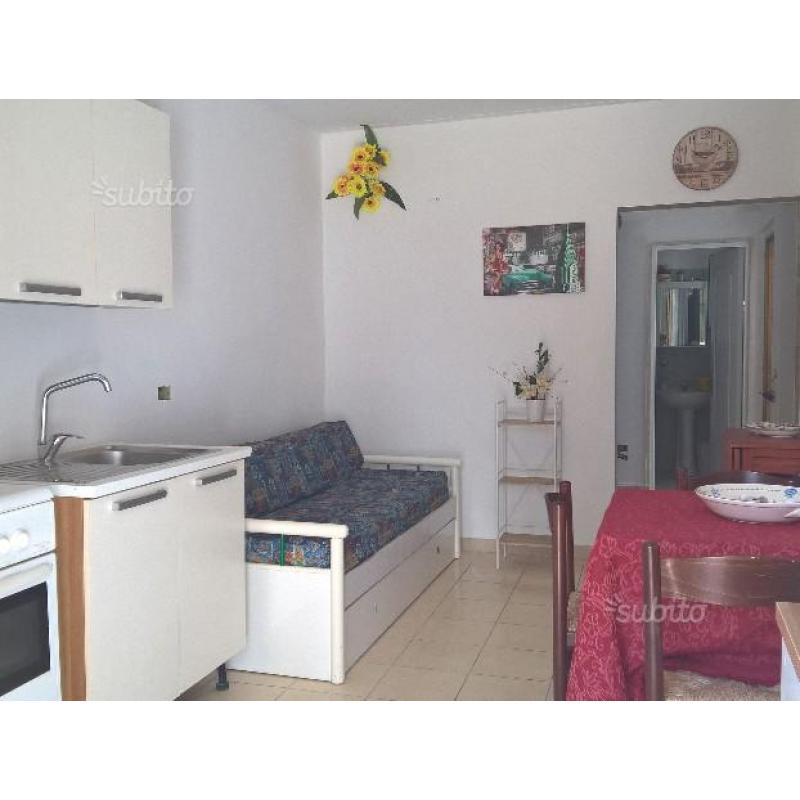 Villino ideale per 2/4 300 mt splendido mare