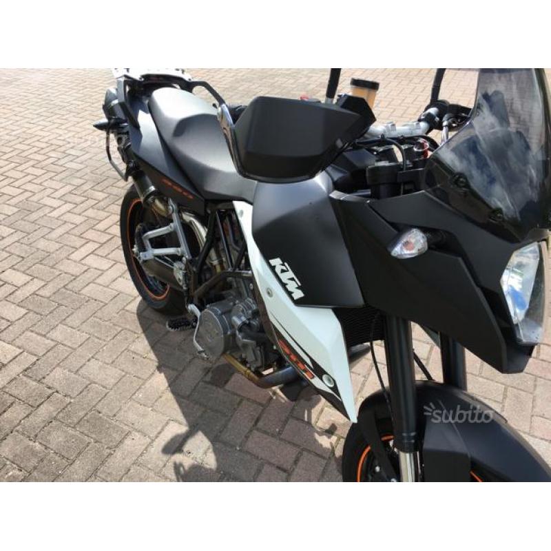 KTM SMT 990 del 2010