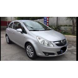 Opel Corsa 1.2 Anno 09 M-Cosmo Pack Sport