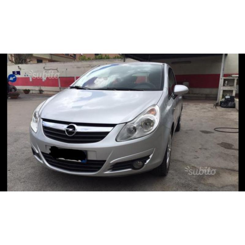 Opel Corsa 1.2 Anno 09 M-Cosmo Pack Sport