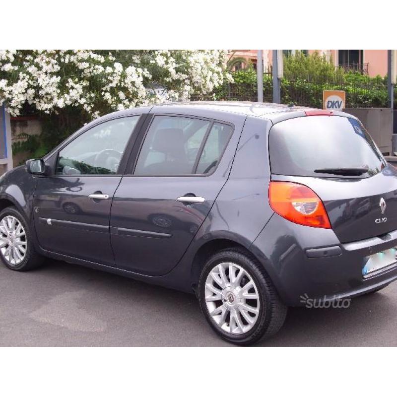 RENAULT Clio 3ª serie - 2007