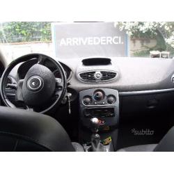 RENAULT Clio 3ª serie - 2007