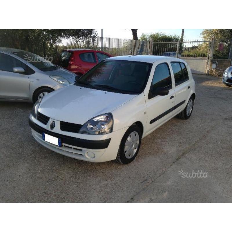 RENAULT Clio 2ª serie - 2005