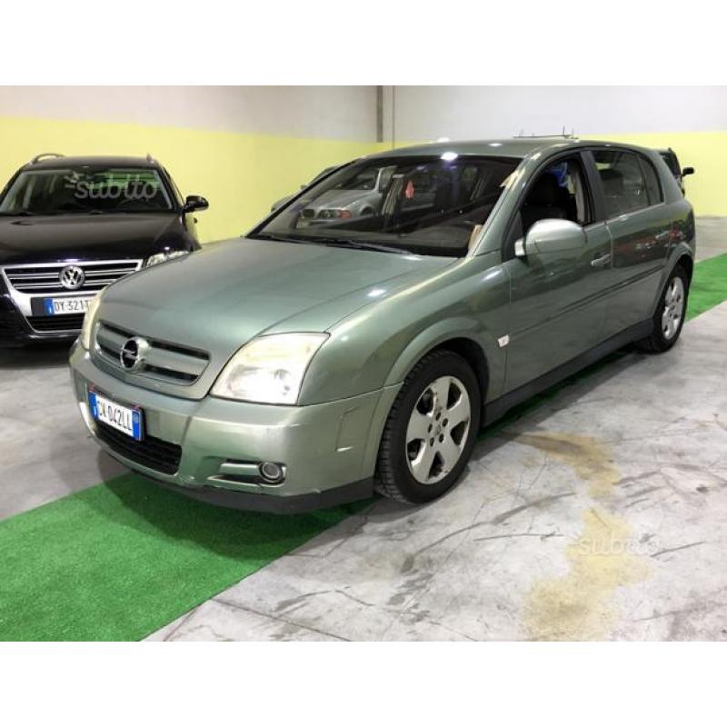 Opel Signum Sation Wagon anno 2005