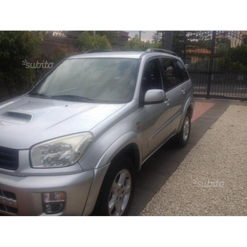 Toyota rav 5porte 2.0 td full 2003