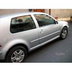 VOLKSWAGEN Golf 4ª serie - 2000