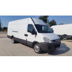 IVECO Daily 35C15 furgone anno 2011