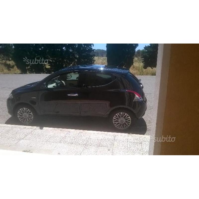 LANCIA Ypsilon - 2013