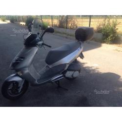 Aprilia leonardo 250