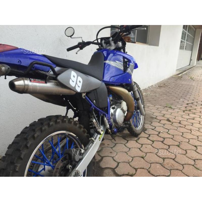 Yamaha dt 125 r De06