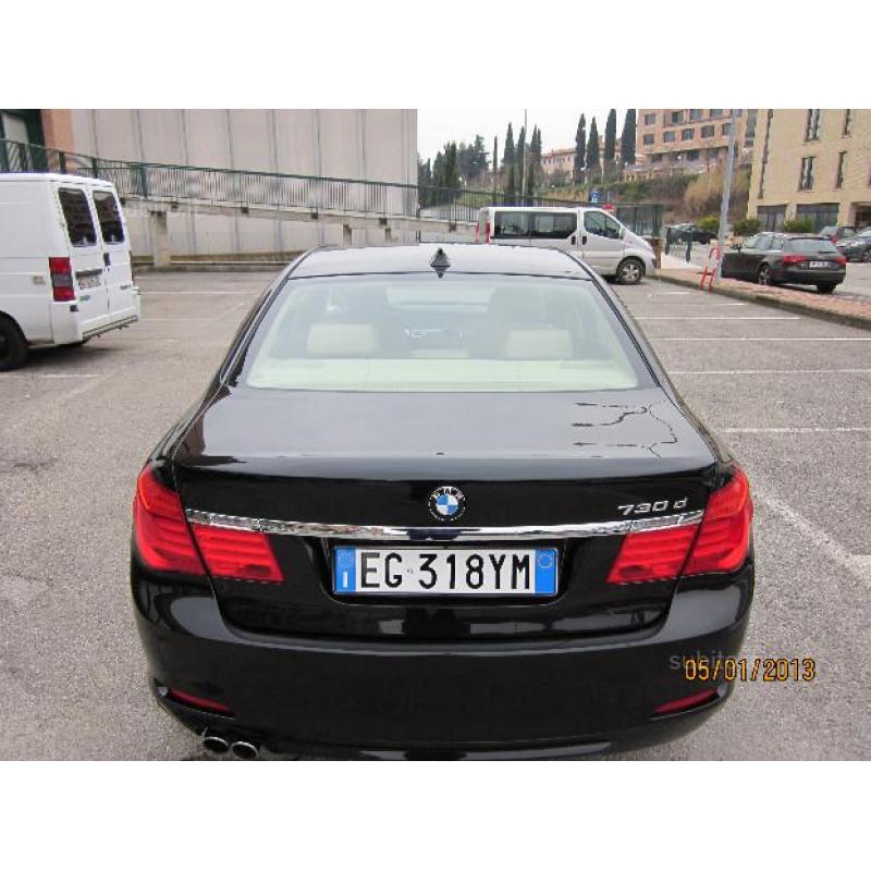 BMW Serie 7 (E38) - 2011