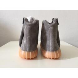 YEEZY BOOST 750 us 8.5/eu 42(scontrino e scatola)