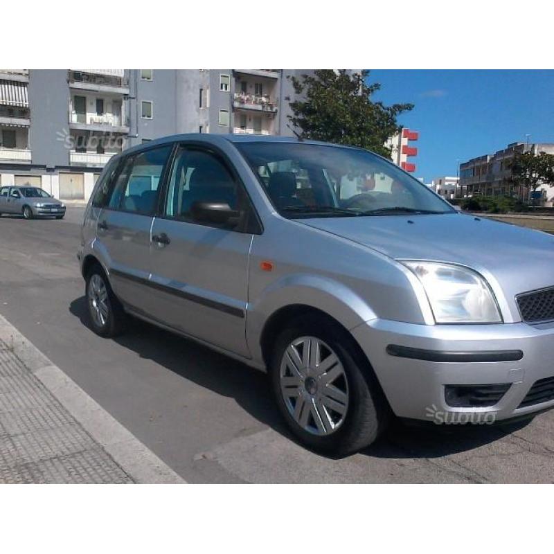 FORD Fusion 1.4 TDCI - 2003