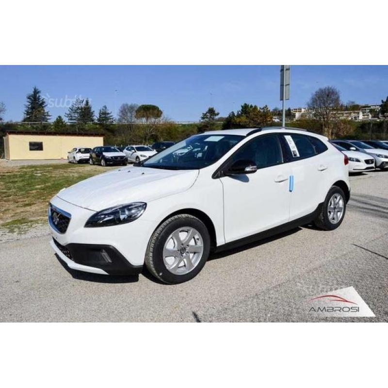 VOLVO V40 Cross Country CROSS COUNTRY KINETIC D2