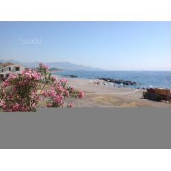 Casa sulla spiaggia vicino Fondachello