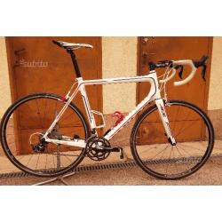 Colnago ACE 105 full carbon HM