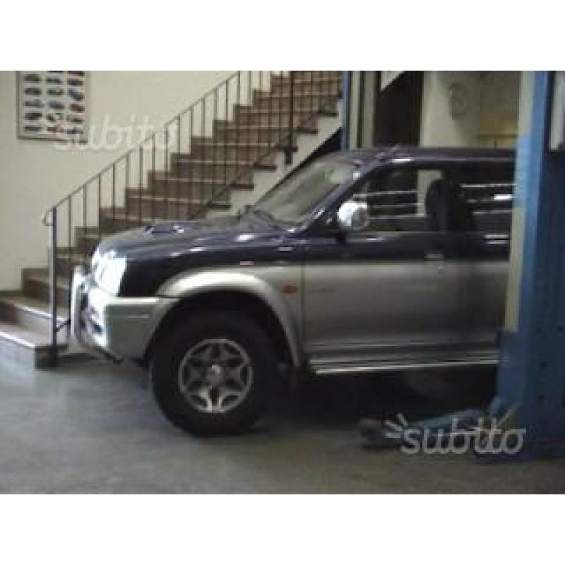 MITSUBISHI L200 2B Free - 2000