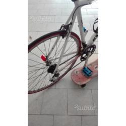 Bici da corsa marca KS CYCLING