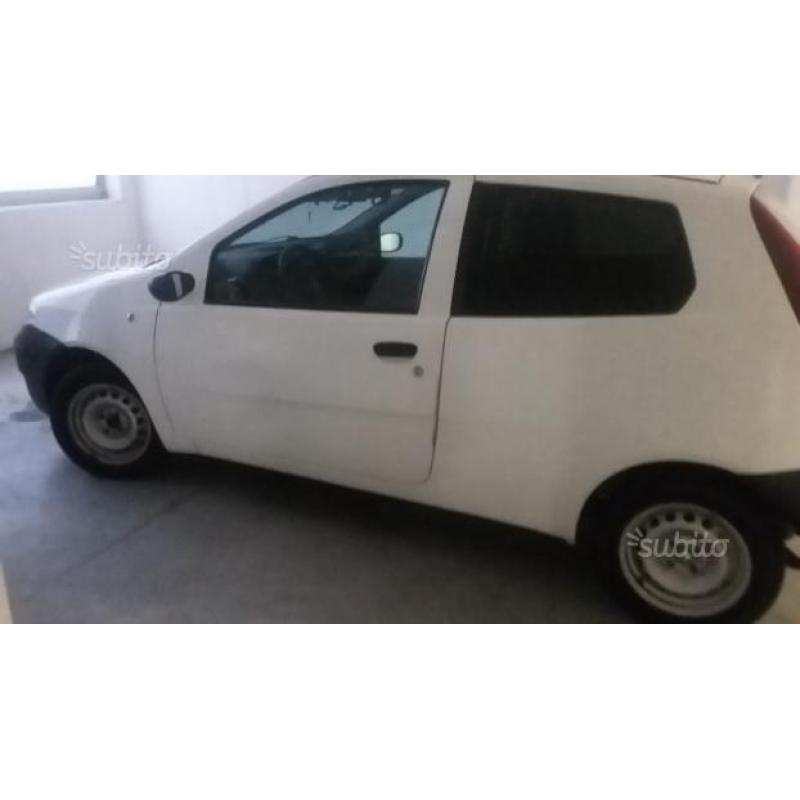 FIAT Punto Van - motore guasto - 2004