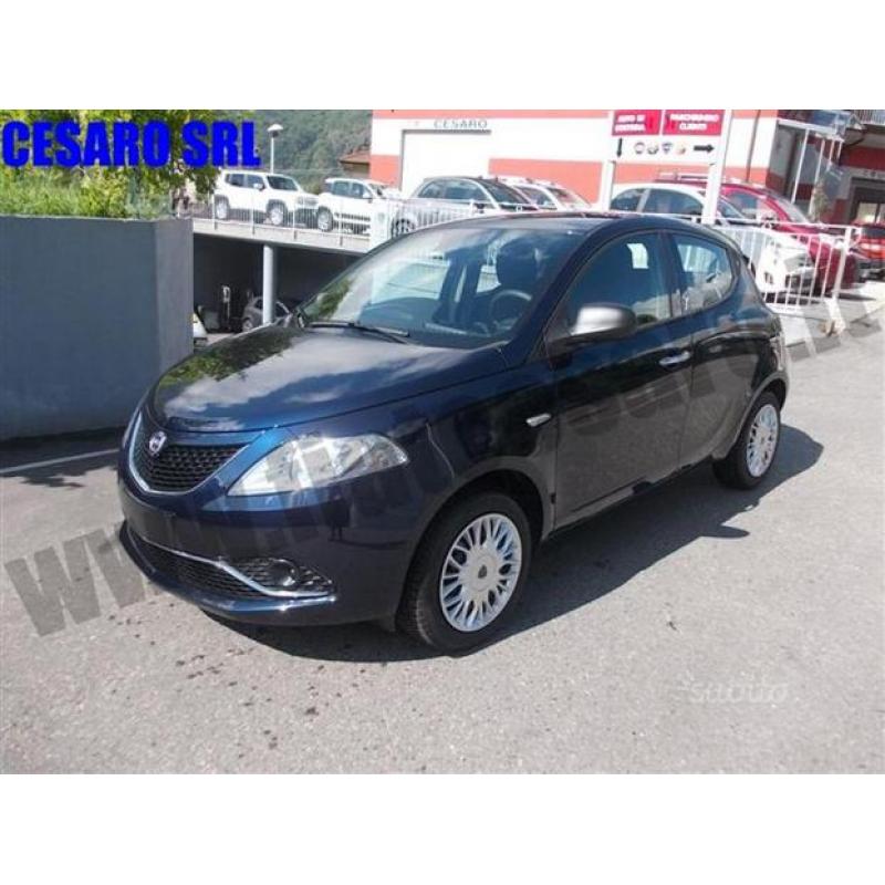 LANCIA Ypsilon 1.2 69 CV 5 porte Silver