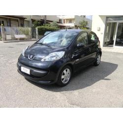 PEUGEOT 107 1.0 68CV 5p. Sweet Years 2Tronic