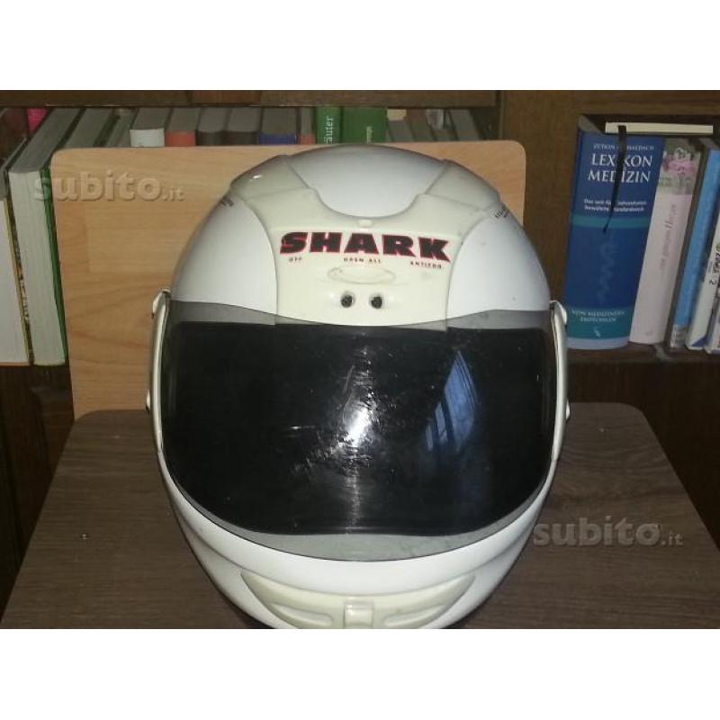 Casco shark