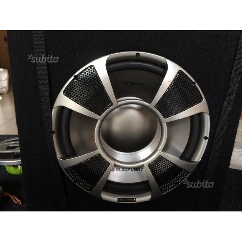 Sub-woofer amplificatore