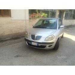 Lancia ypsilon 12benz Gpl gas full opt