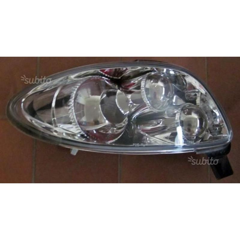 Fanali posteriori Tail Light per Peugeot 206