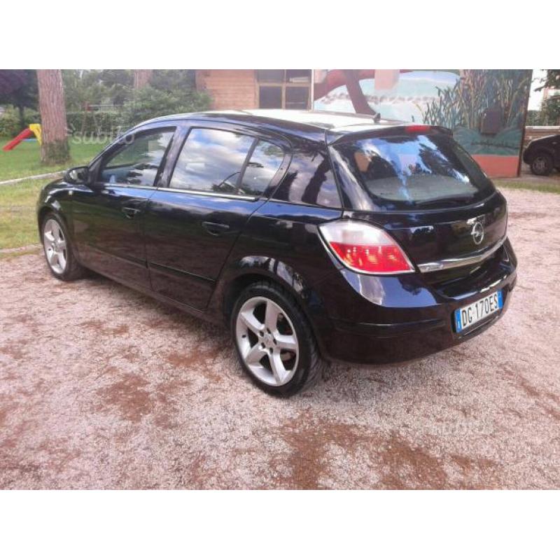 Opel astra-2005