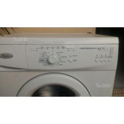 Lavatrice Whirlpoolp perfettamente funzionante