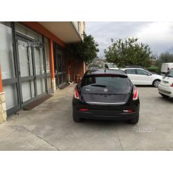 Lancia delta 1.6 120cv platinum selectronic - 2013